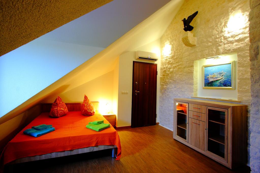 Holiday Home Olea - Sun, Sea, Sport & Comfort Splitska Exterior foto